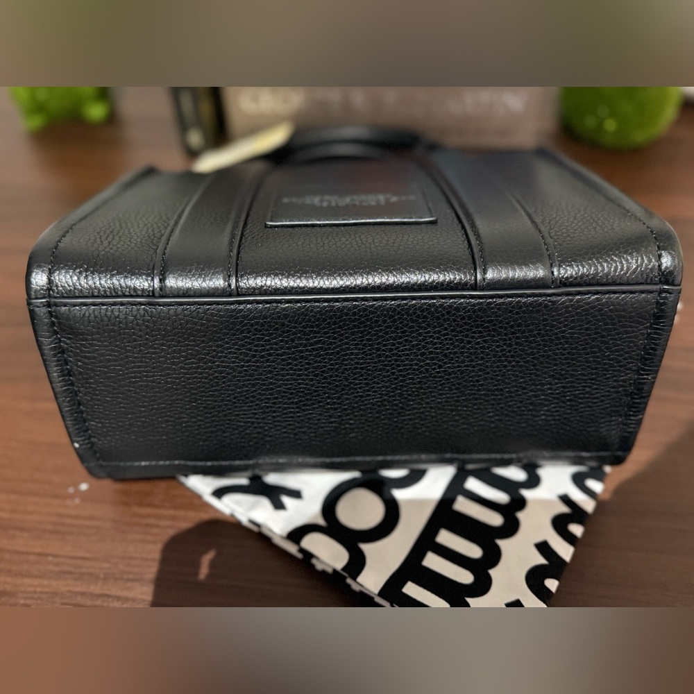 Marc Jacobs Black The Tote Bag -Small - Picture 3 of 13
